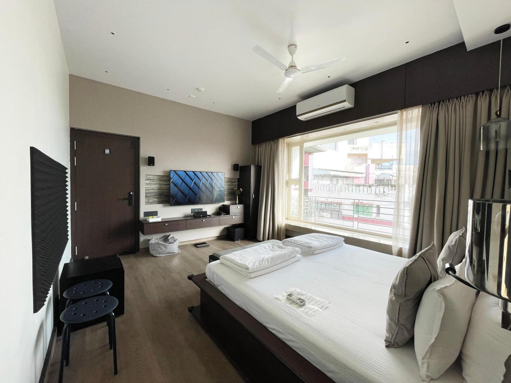 Central Bed & Breakfast Calcutta Exteriör bild